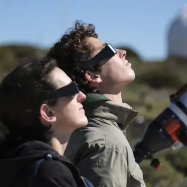observando-el-eclipse